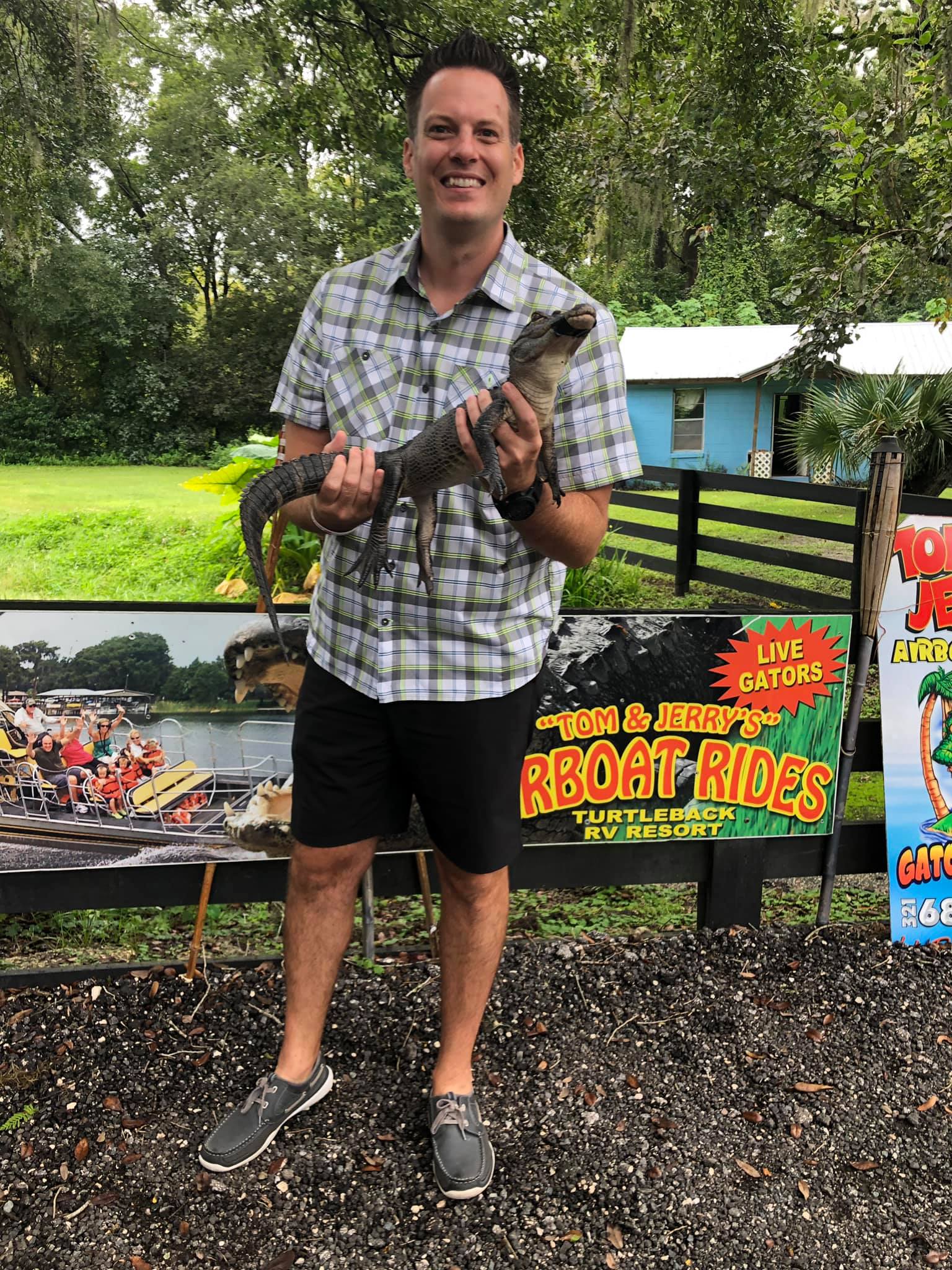 Tom And Jerry Airboat Rides Florida - n5fj71y